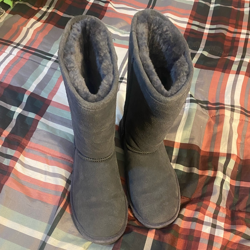 Bearpaw Winter Boots, pre owned